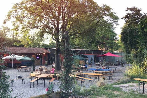 Il Giardino di Eastriver, sul naviglio della Martesana