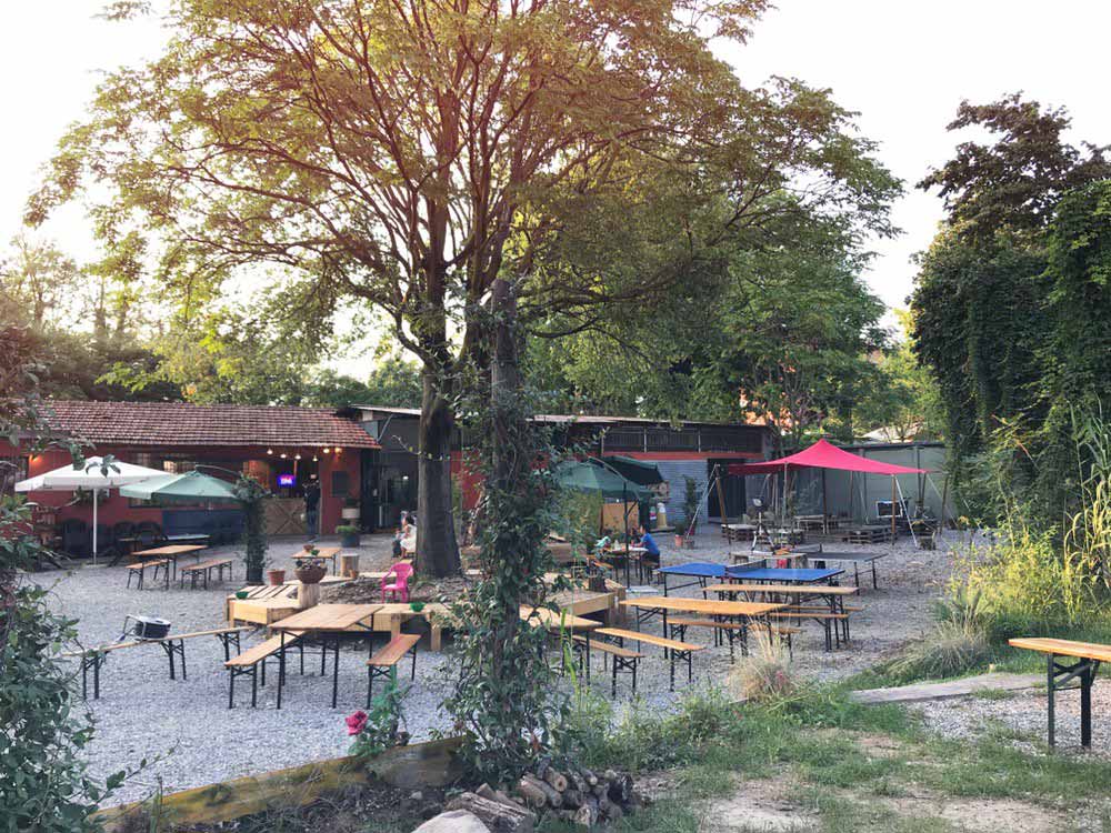 Il Giardino di Eastriver, sul naviglio della Martesana